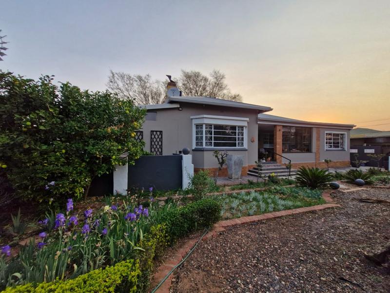 10 Bedroom Property for Sale in Parys Free State